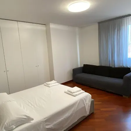 Apartment Tia's - 15 Min From & Parking Venice